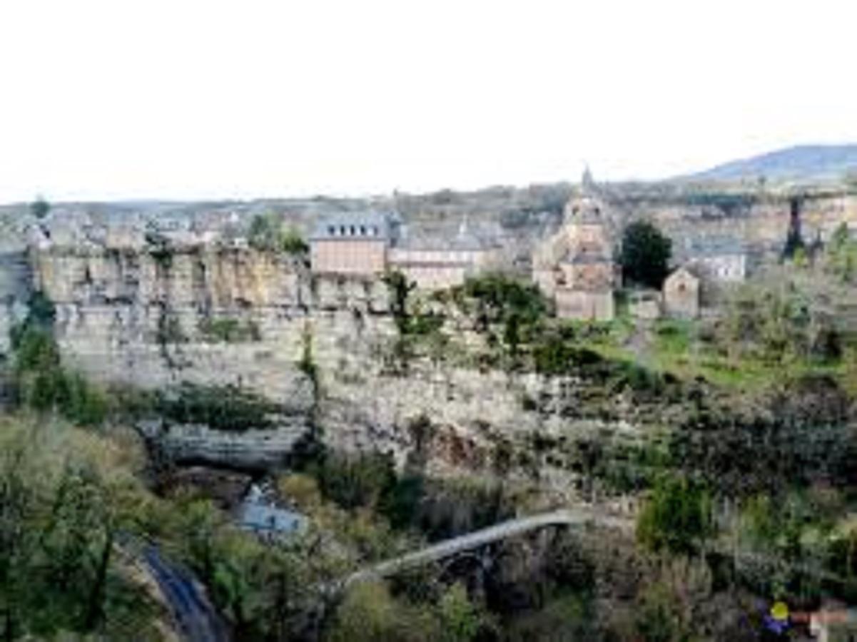Hotel Bouloc Gabriac (Aveyron) Bagian luar foto